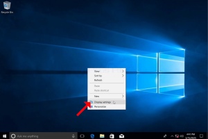 How to Change Resolution in Windows 10 1709 x64 Education N Build 16299.15
